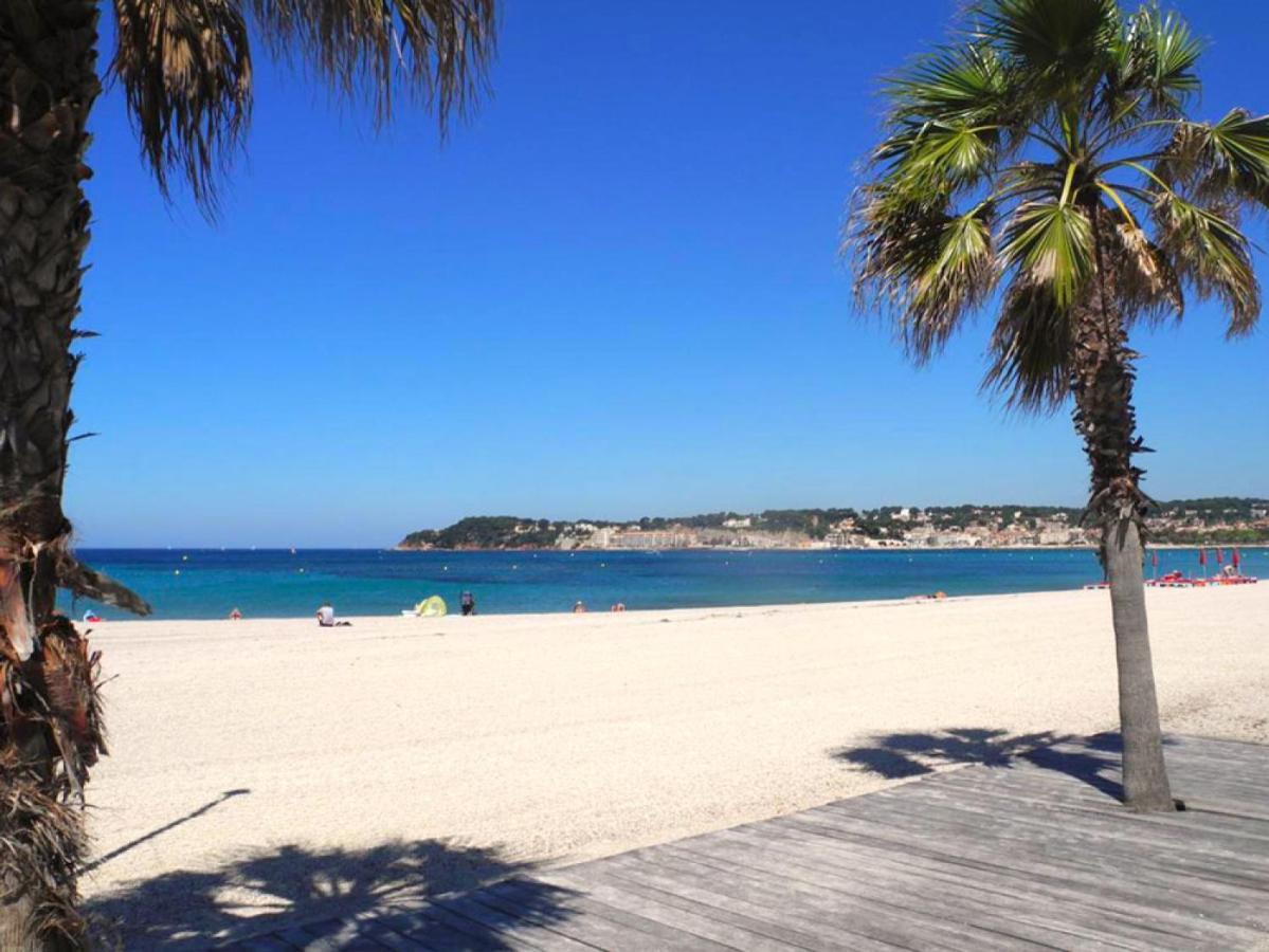 Escapade A Sanary, Au Coeur Du Village, 200M Du Port,Clim,Wifi,Parking Exteriör bild